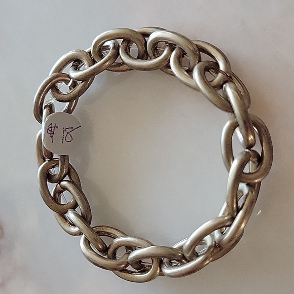 Chain link stretch bracelet NWT - Picture 2 of 3